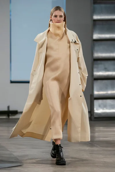 Look 23